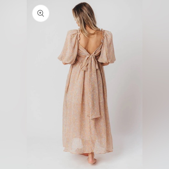 Melody Maxi Dress with Pleats and Bow Detail in Mauve Floral - Picture 2 of 6